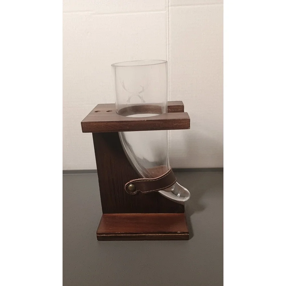 Drinking Horn Glass Stand Unisex OS Brown Good Etched Antler Rustic